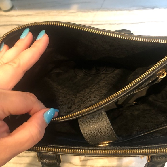 Michael Kors black bag - Picture 4 of 8